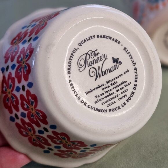 Set of 2‎ Vintage Pioneer Woman Baking Ramekins Flea Market Pattern Stoneware - Picture 6 of 9